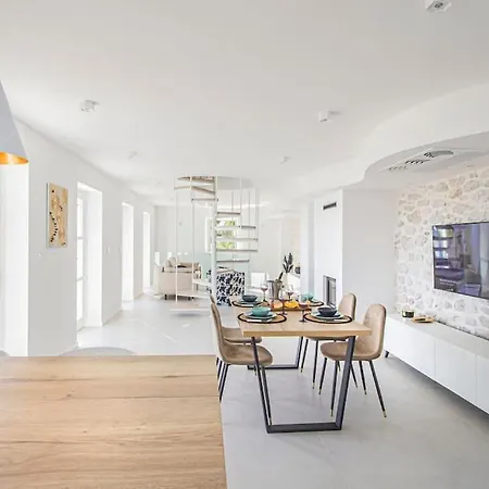 Villa Incredibly Beautiful Stone House Lota - Makarska Exklusiv Bast