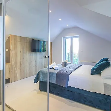 ヴィラ Incredibly Beautiful Stone House Lota - Makarska Exklusiv